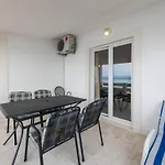 아파트 Loncar-3 By Interhome *